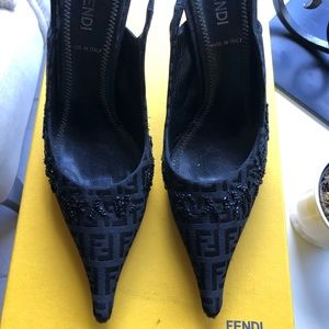 Fendi Shoes point toe pump